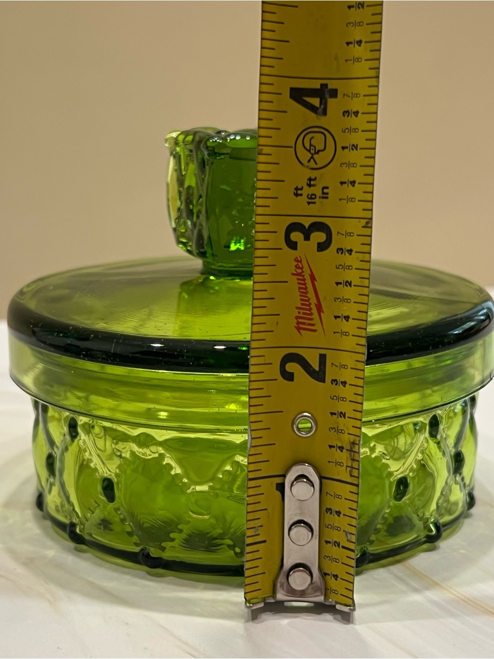 Vintage Avocado Green Glass Covered Candy Dish Trinket Box Mid Century Modern - Picture 5 of 6